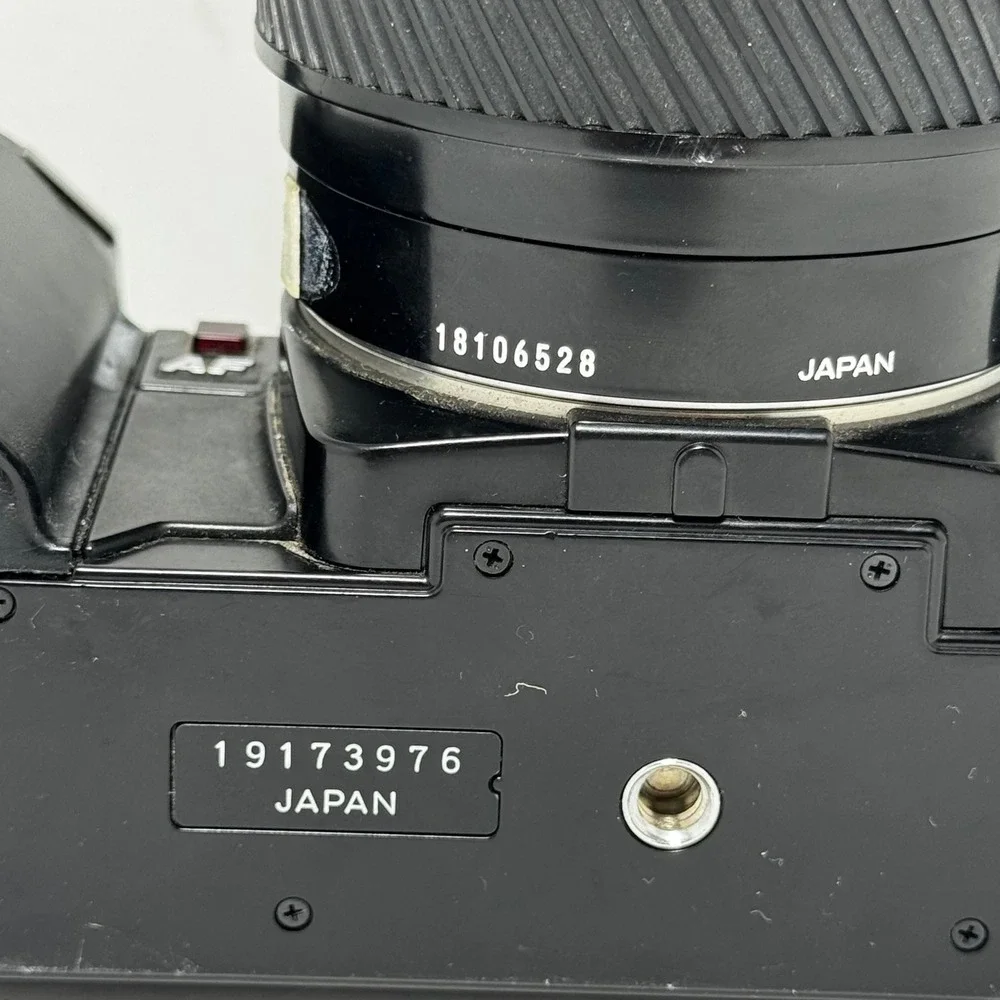 Minolta Maxxum 7000 35mm SLR Camera 100-200mm Lens 2800 AF Flash Targus Bag